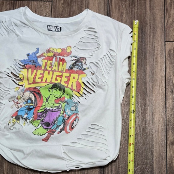 Marvel Team Avengers Distressed Shredded Graphic Tee White 2XL Fifth Sun Custom - Picture 2 of 9